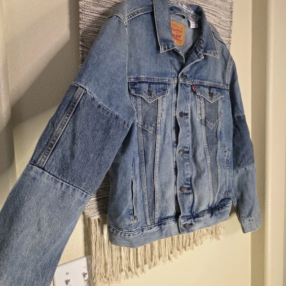 Levi's Men's Light Blue Denim Jacket - Picture 6 of 8